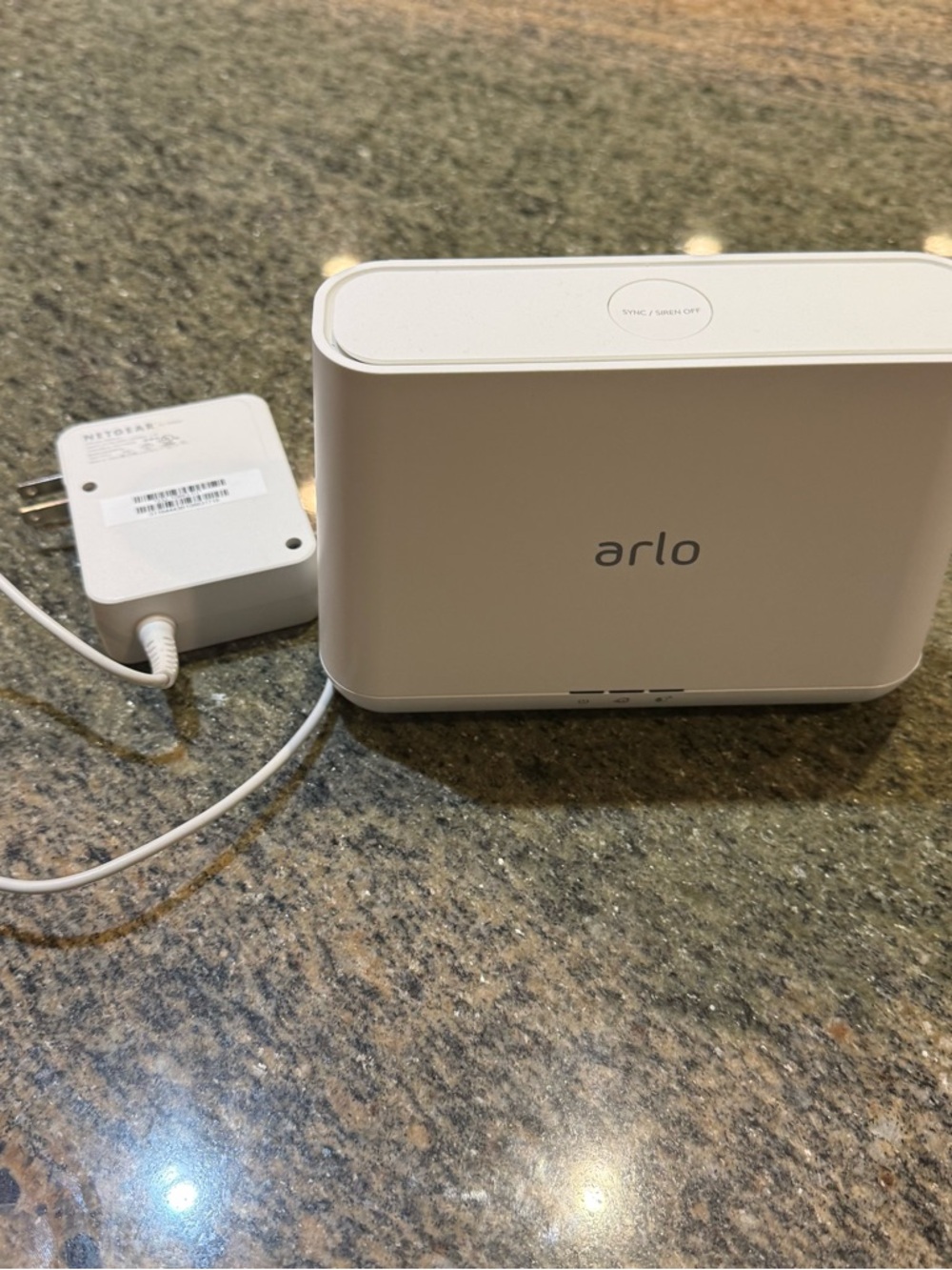 Arlo Pro Base Station VMB4000 Netgear Hub w Power Adapter Tested Working